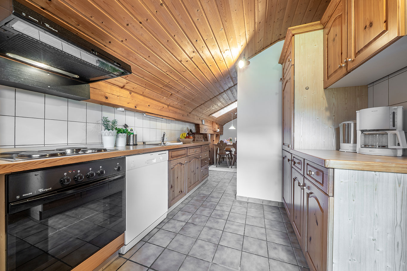 Haus-Sissi-Ferienwohnung-Ausblick-Kueche