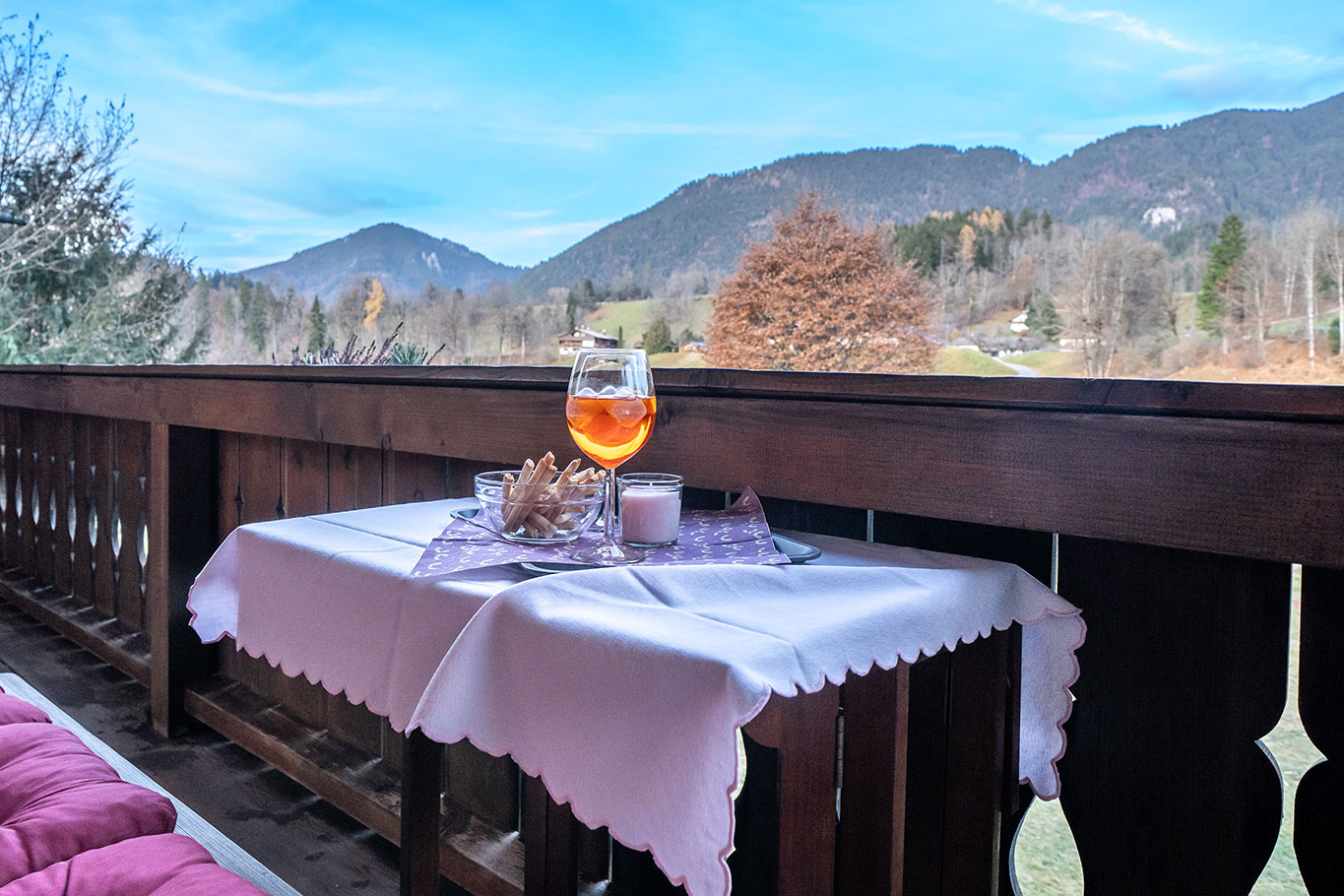 Haus-Sissi-Ferienwohnung-Kapellenblick-Balkon-Aussicht